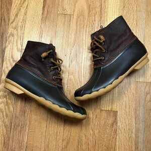 Vintage Sperry Women's Brown and Black duck Boots